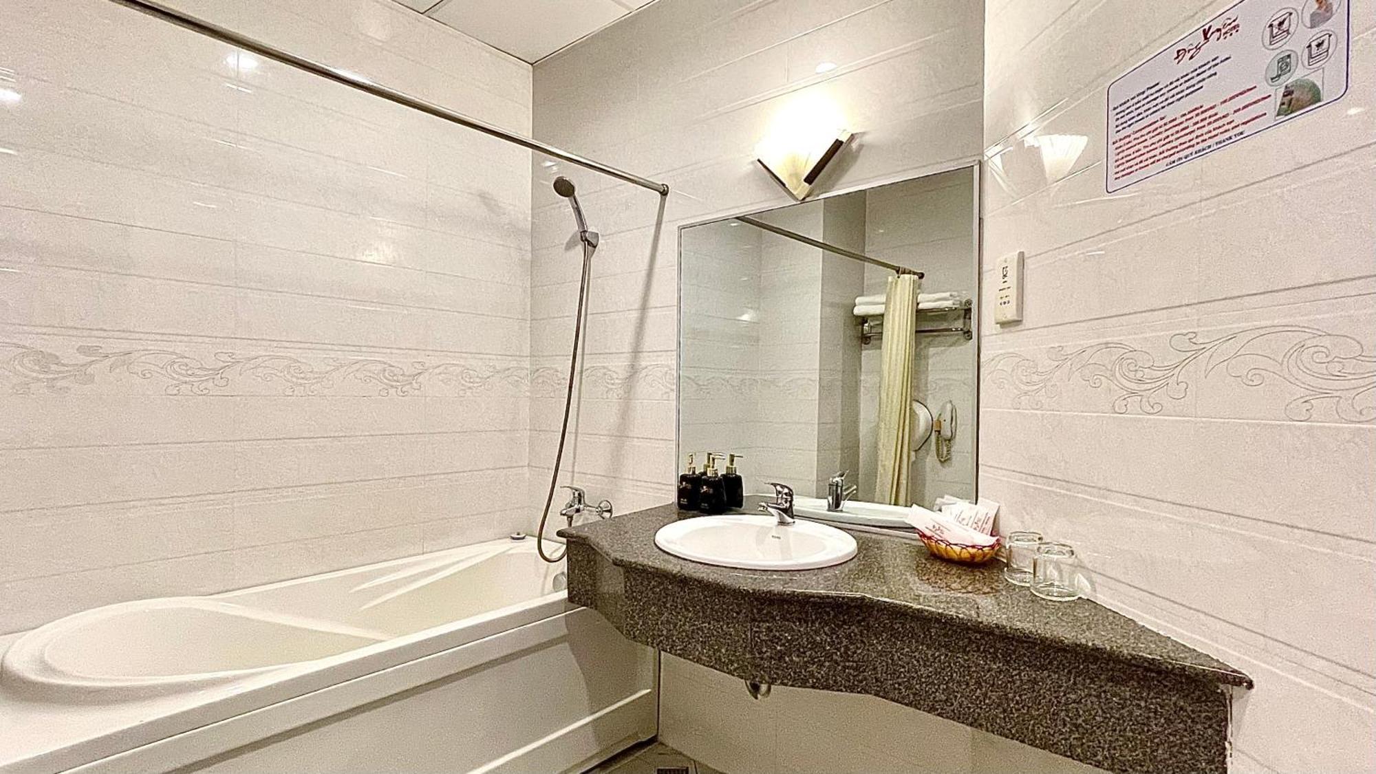 Cụm Khách sạn Đông Xuyên - Long Xuyên - Cửu Long Esterno foto